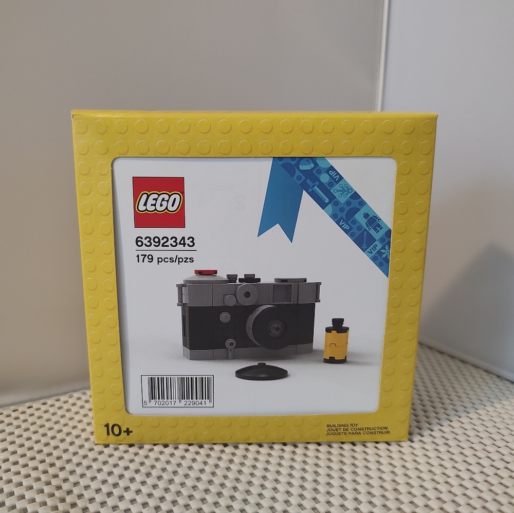 Lego 6392343 Camera NWT Building Toy Set VIP